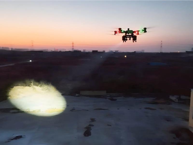 UAV lighting an emergency response area