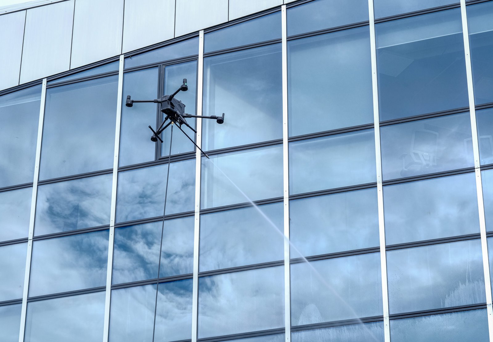 UAV facade cleaning system